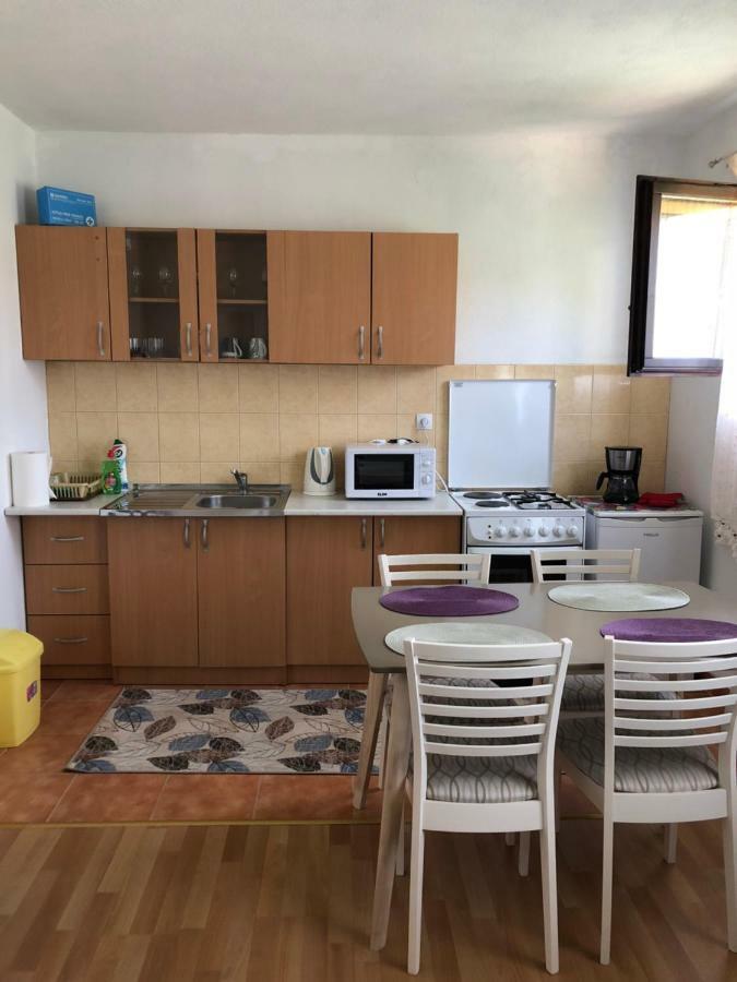 Apartman Jezerce 71 Apartment Luaran gambar